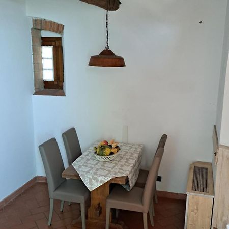 Affittacamere Adri Uzzano المظهر الخارجي الصورة